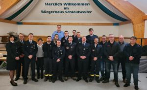 Im Rahmen einer Feierlichkeit wurden heute Feuerwehrmänner und Feuerwehrfrauen der Verbandsgemeinde Trier-Land für langjährige Dienstjahr geehrt. Zemmer-Schleidweiler 09.01.2025