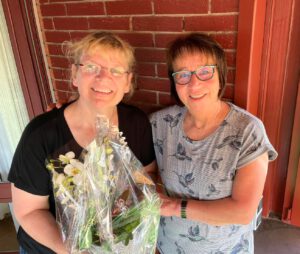 Runder Geburtstag Claudia Keilen. Elfriede Baden ebenfalls Gründungsmitglied gratuliert sehr herzlich. Vielen Dank Claudia.