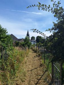 Kirchenpiertchen oder Kurvengässchen