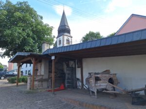 Backofen und Unterstand - Dorfplatz beim Heimatmuseum